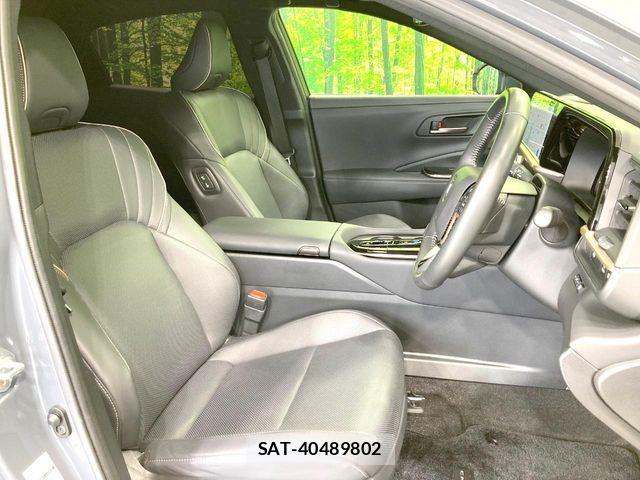 Toyota Crown Sports 2024-07 8207079-8