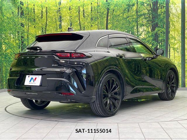 Toyota Crown Sports 2024-01 8207075-17