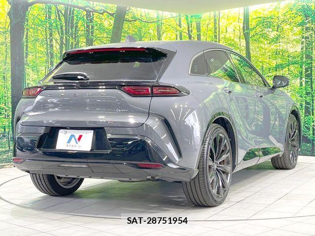 Toyota Crown Sports 2023-10 8207078-16