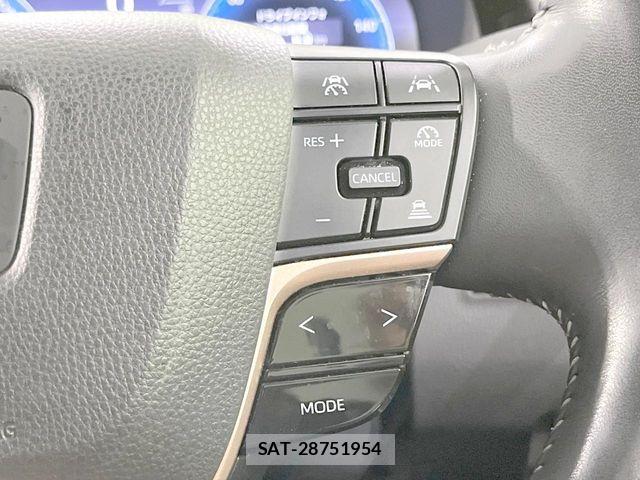Toyota Crown Sports 2023-10 8207078-5