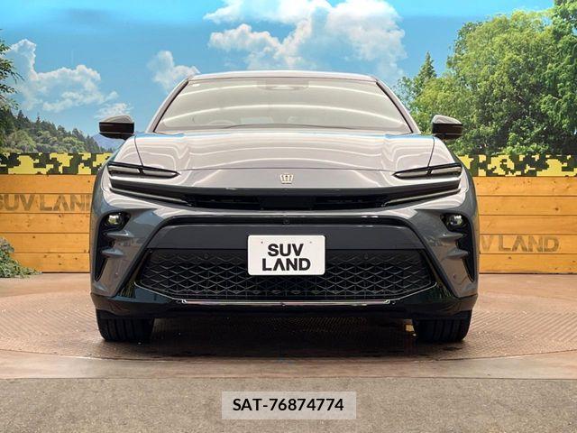 Toyota Crown Sports 2023-12 8207080-13