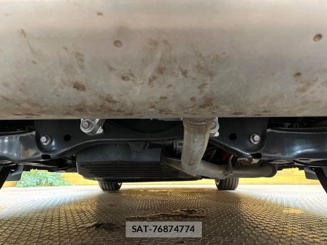 Toyota Crown Sports 2023-12 8207080-18