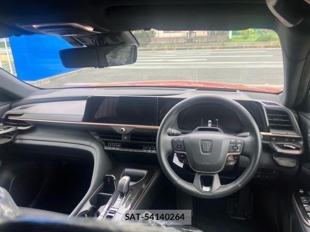 Toyota Crown Sports 2024-09 8229432-13