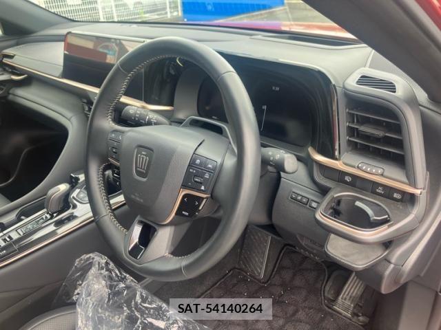 Toyota Crown Sports 2024-09 8229432-15