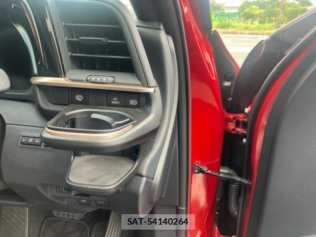 Toyota Crown Sports 2024-09 8229432-18