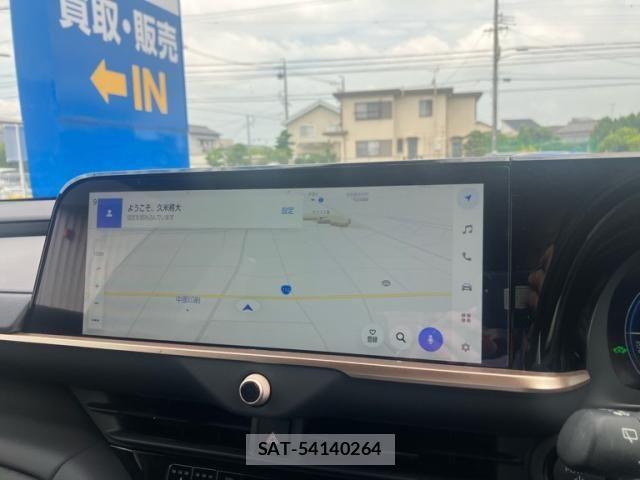 Toyota Crown Sports 2024-09 8229432-22