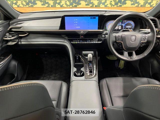Toyota Crown Sports 2025-01 8244929-1