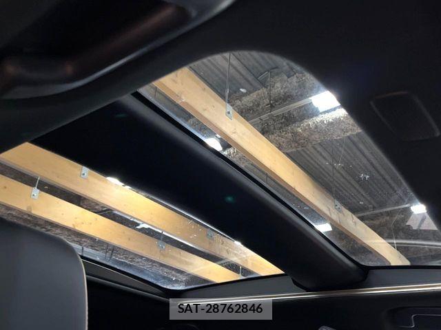 Toyota Crown Sports 2025-01 8244929-3