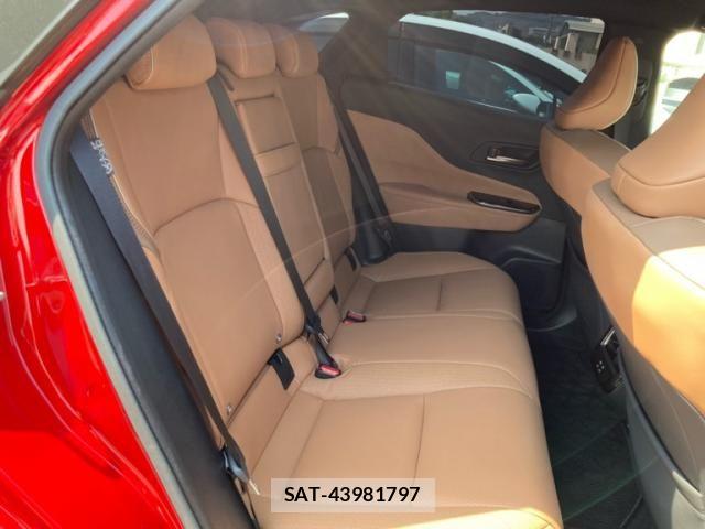 Toyota Crown Sports 2024-11 8244935-15