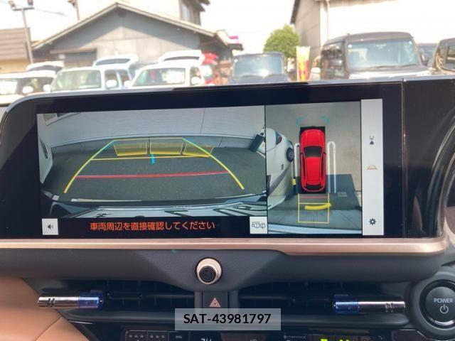 Toyota Crown Sports 2024-11 8244935-21