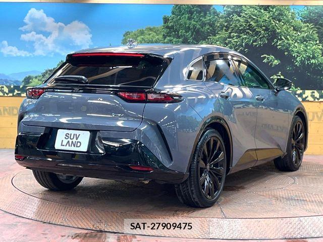 Toyota Crown Sports 2024-03 8244932-16
