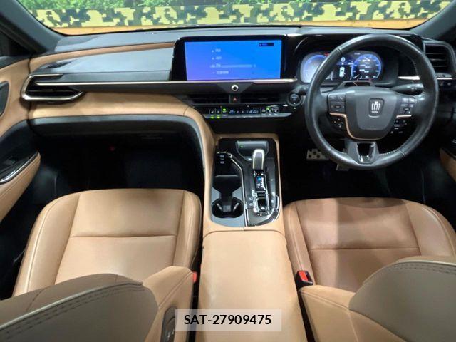 Toyota Crown Sports 2024-03 8244932-1