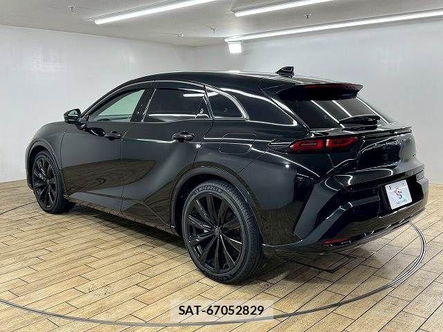 Toyota Crown Sports 2024-09 8244933-16