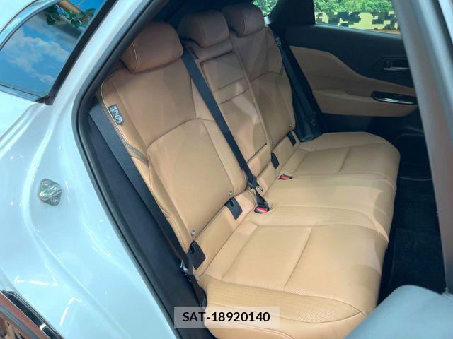 Toyota Crown Sports 2025-07 8244931-11