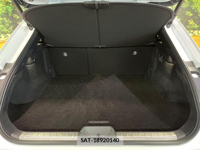 Toyota Crown Sports 2025-07 8244931-12