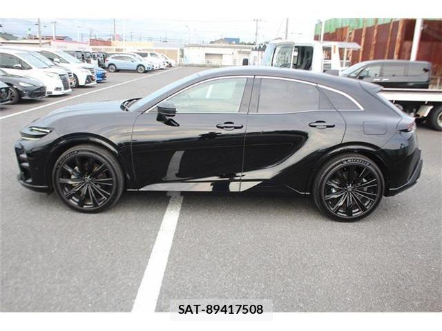 Toyota Crown Sports 2024-06 8313979-10
