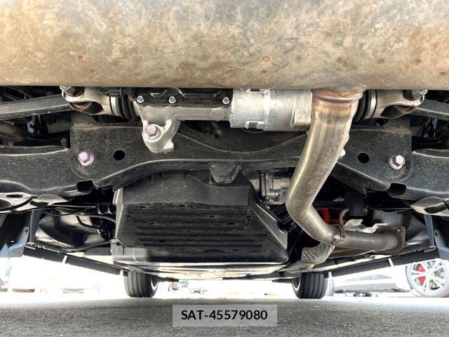 Toyota Crown Sports 2023-11 8313965-17