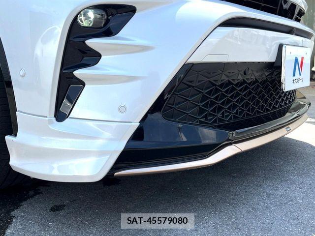 Toyota Crown Sports 2023-11 8313965-3