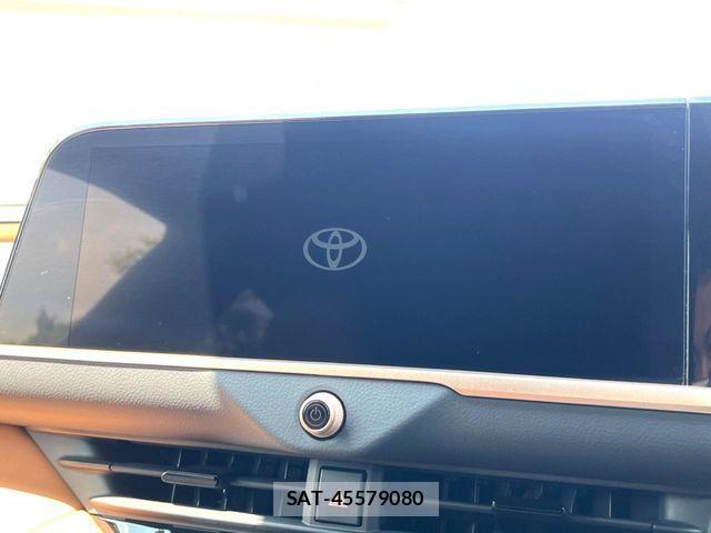 Toyota Crown Sports 2023-11 8313965-4