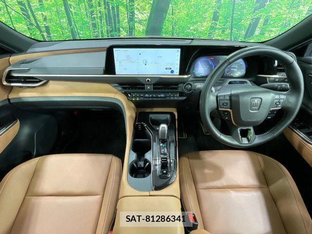 Toyota Crown Sports 2024-09 8313972-1