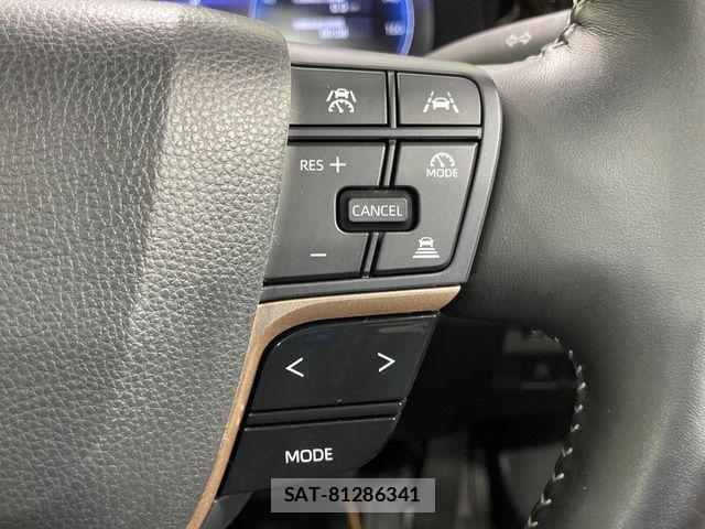Toyota Crown Sports 2024-09 8313972-5