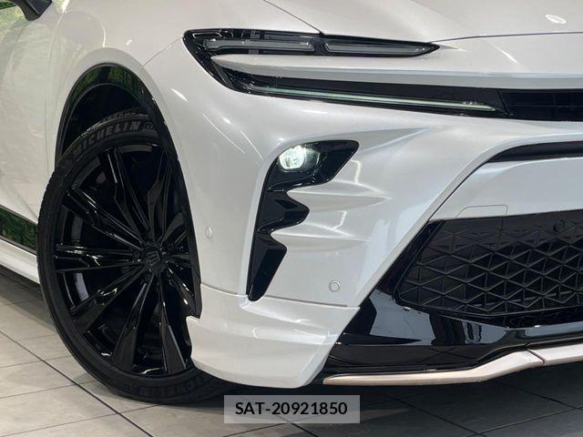 Toyota Crown Sports 2023-12 8313968-11