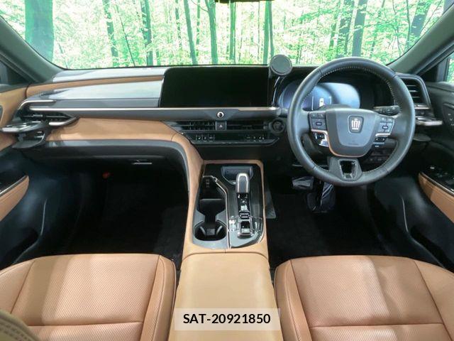 Toyota Crown Sports 2023-12 8313968-1