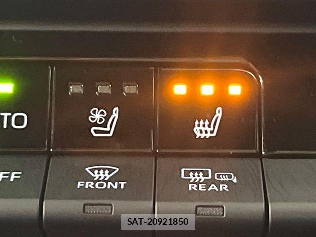 Toyota Crown Sports 2023-12 8313968-5