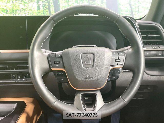 Toyota Crown Sports 2023-11 8313978-10