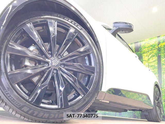 Toyota Crown Sports 2023-11 8313978-12