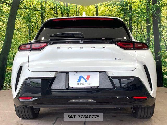 Toyota Crown Sports 2023-11 8313978-14