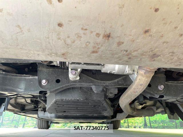 Toyota Crown Sports 2023-11 8313978-18