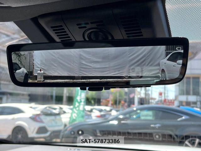 Toyota Crown Sports 2023-12 8313973-3
