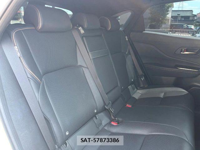 Toyota Crown Sports 2023-12 8313973-8