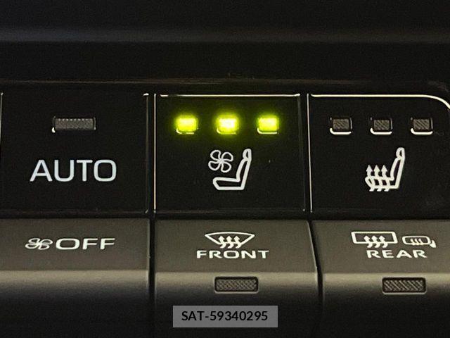 Toyota Crown Sports 2025-02 8313969-6