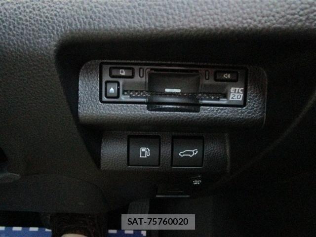 Toyota Crown Sports 2024-03 8313964-13