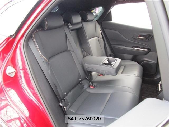 Toyota Crown Sports 2024-03 8313964-18
