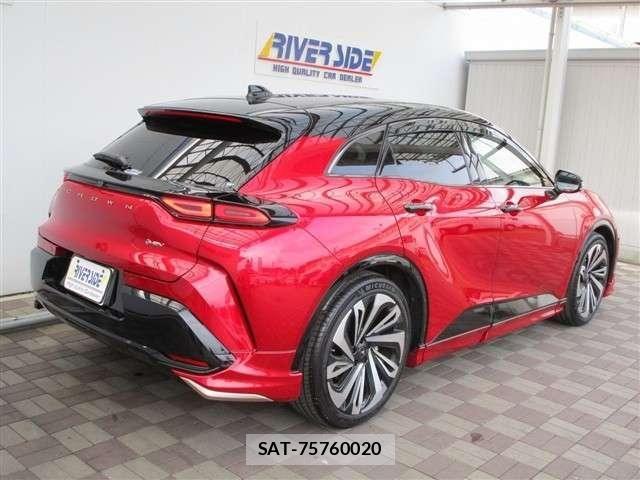 Toyota Crown Sports 2024-03 8313964-25