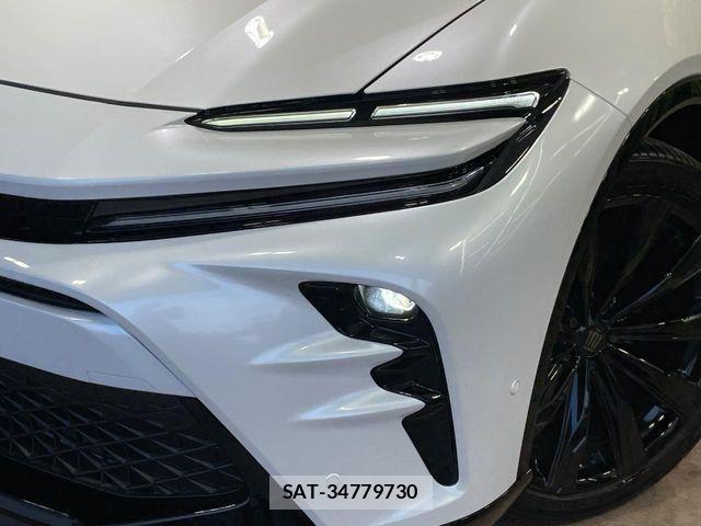 Toyota Crown Sports 2024-10 8313971-11
