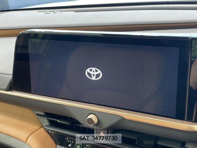 Toyota Crown Sports 2024-10 8313971-5
