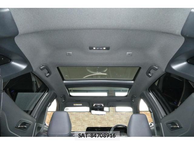 Toyota Crown Sports 2024-07 8313963-13