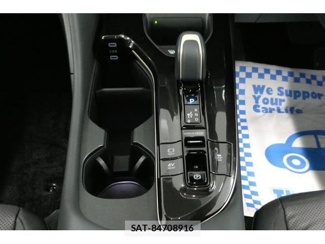 Toyota Crown Sports 2024-07 8313963-20