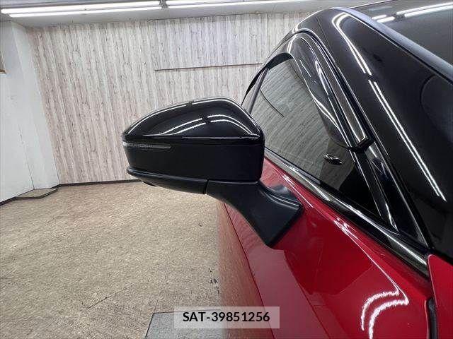 Toyota Crown Sports 2024-05 8313980-22
