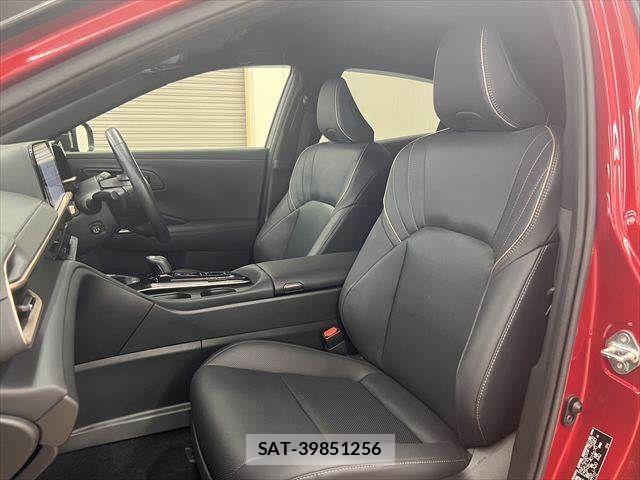 Toyota Crown Sports 2024-05 8313980-29