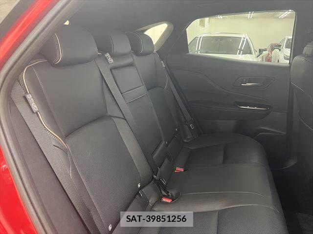 Toyota Crown Sports 2024-05 8313980-7