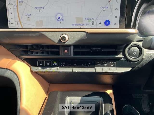 Toyota Crown Sports 2025-11 8313970-17