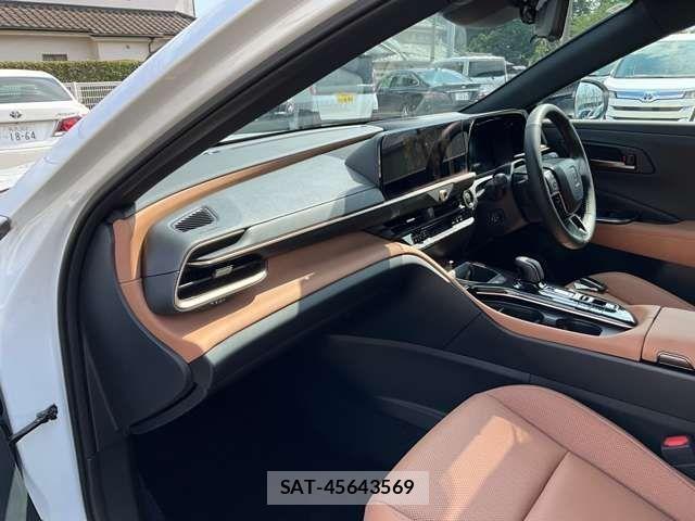 Toyota Crown Sports 2025-11 8313970-20