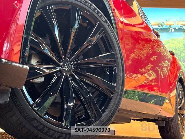 Toyota Crown Sports 2024-02 8335403-14