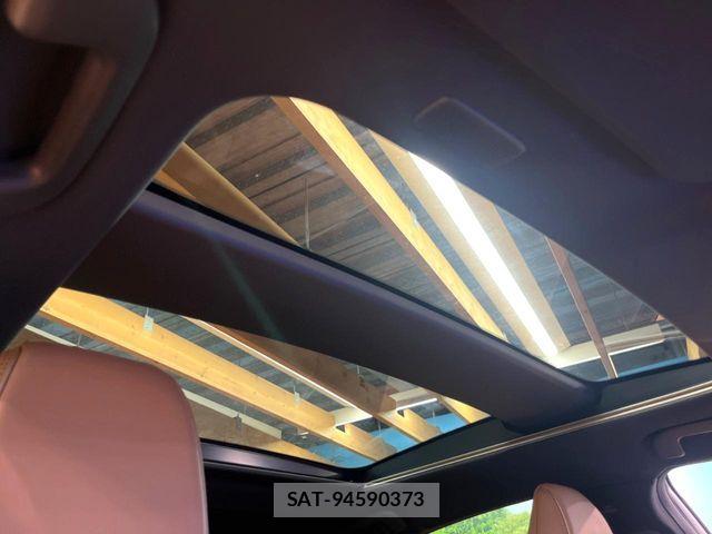 Toyota Crown Sports 2024-02 8335403-2