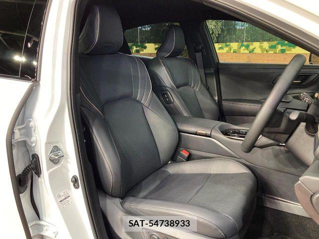 Toyota Crown Sports 2026-02 8334508-8